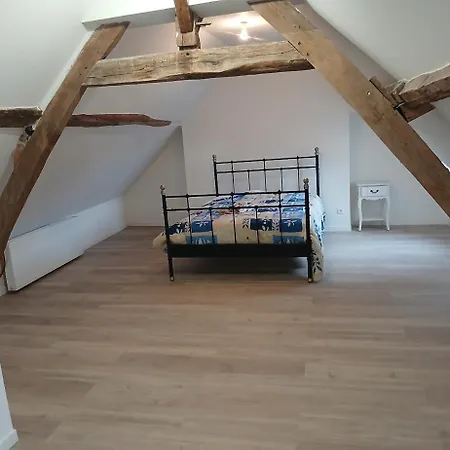 Beautiful 150 M Cottage, 4 Bedrooms, Sleeps 7 Conty