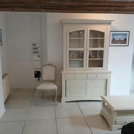 Holiday home Beautiful 150 M Cottage, 4 Bedrooms, Sleeps 7 Conty