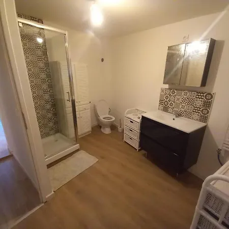 Beautiful 150 M Cottage, 4 Bedrooms, Sleeps 7 * Conty