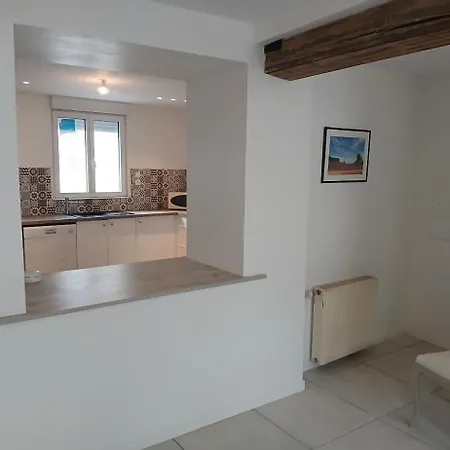 Beautiful 150 M Cottage, 4 Bedrooms, Sleeps 7 Conty