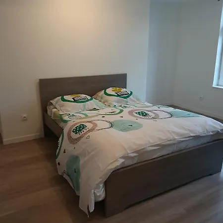 Beautiful 150 M Cottage, 4 Bedrooms, Sleeps 7 Tatil Evi Conty