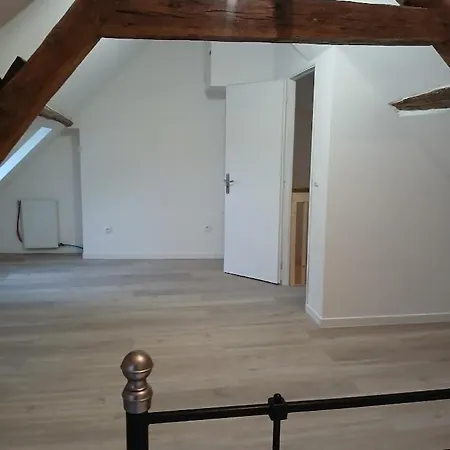 Beautiful 150 M Cottage, 4 Bedrooms, Sleeps 7 *
