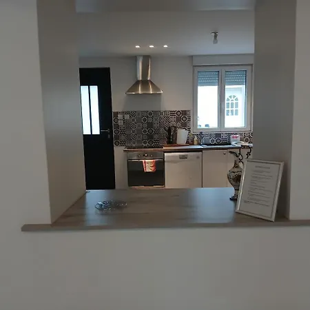 Beautiful 150 M Cottage, 4 Bedrooms, Sleeps 7 Dom wakacyjny