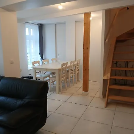 Beautiful 150 M Cottage, 4 Bedrooms, Sleeps 7 Tatil Evi *