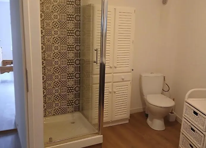 Beautiful 150 M Cottage, 4 Bedrooms, Sleeps 7 * Conty