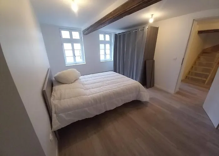 Beautiful 150 M Cottage, 4 Bedrooms, Sleeps 7